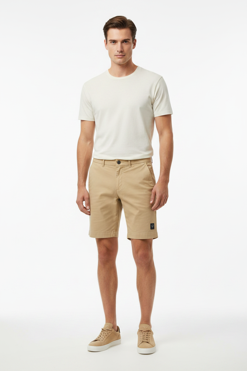 Emporio Armani Bermuda Safari con Sneakers