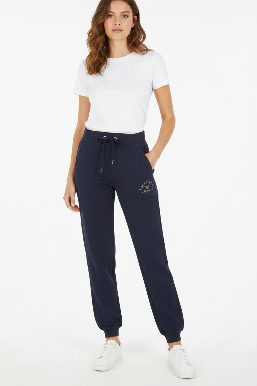 Emporio Armani Jogger Donna – Full Body Model