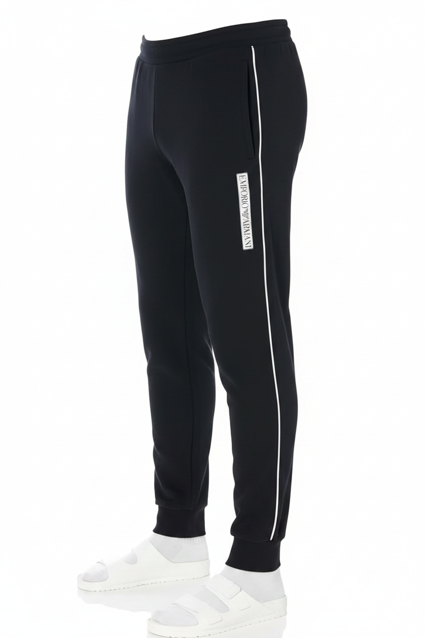 Emporio Armani Pantaloni Spugna Nero - Ghost Mannequin Vista Laterale