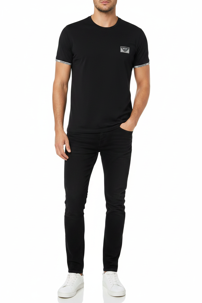 Emporio Armani T-Shirt Nera – Full Body Model