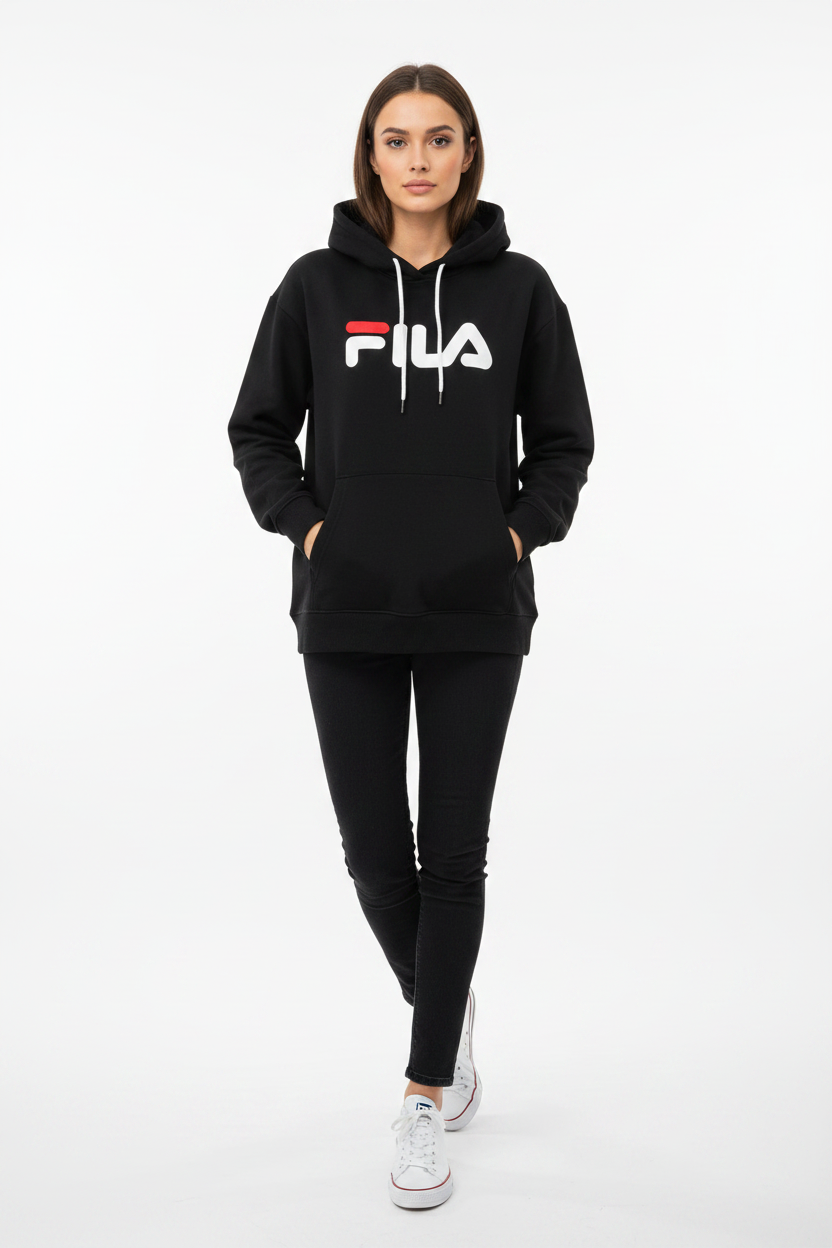 Fila Hoodie Nera – Full Body Modella