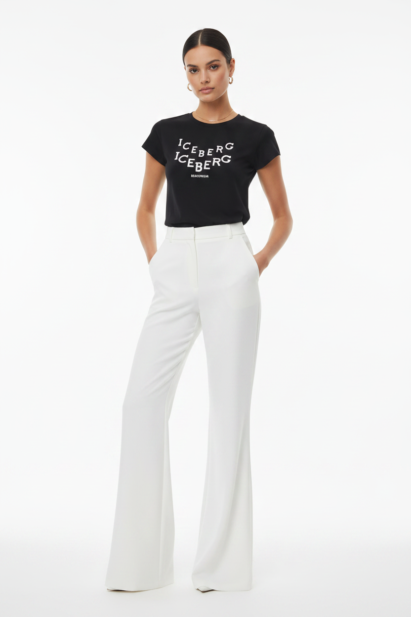 Iceberg T-Shirt Donna con pantaloni a zampa bianchi