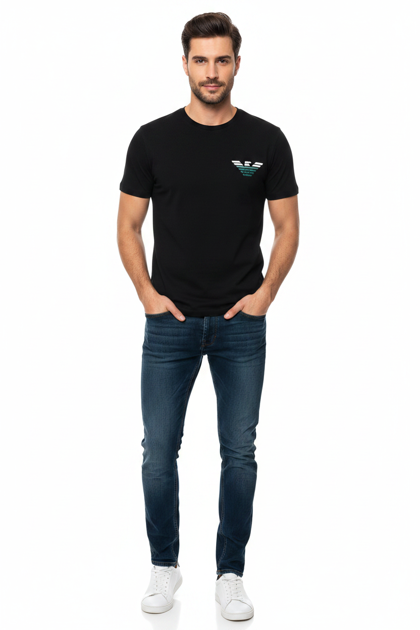 Emporio Armani T-Shirt Uomo 110853 Nero - Modello Frontale AI