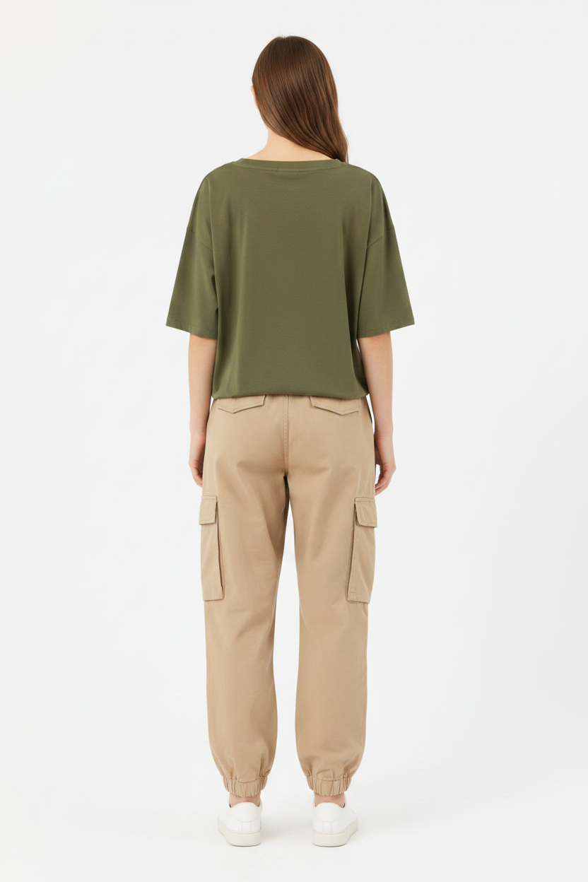 Liu Jo T-shirt Over Verde - Vista Posteriore con Cargo Sabbia