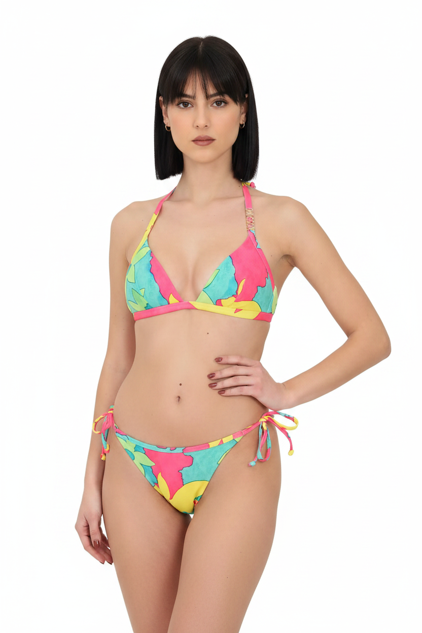 Moschino Bikini Fantasy Flowers V5720 - Modella Sfondo Bianco